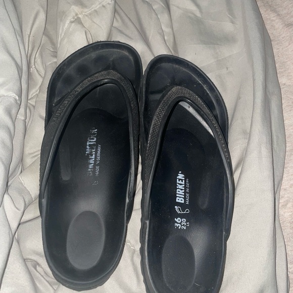 Birkenstock Black Flip Flops size 36 - Picture 3 of 4